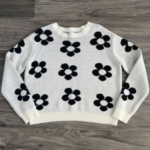 IJoah Oversized Flower Knit Crewneck Sweater Black Size‎ Small